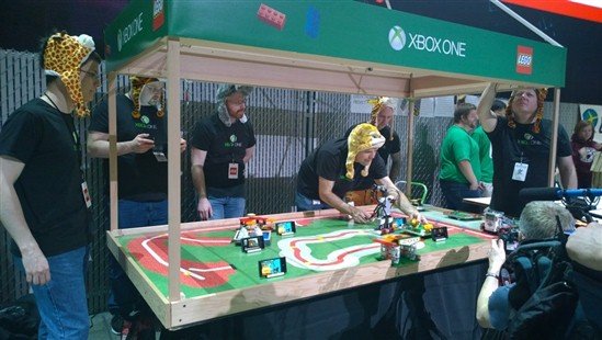 Microsoft воссоздала вживую Zoo Tycoon на турнире роботов LEGO
- Изображение 1 Microsoft воссоздала вживую Zoo Tycoon на турнире роботов LEGO
- Изображение 1