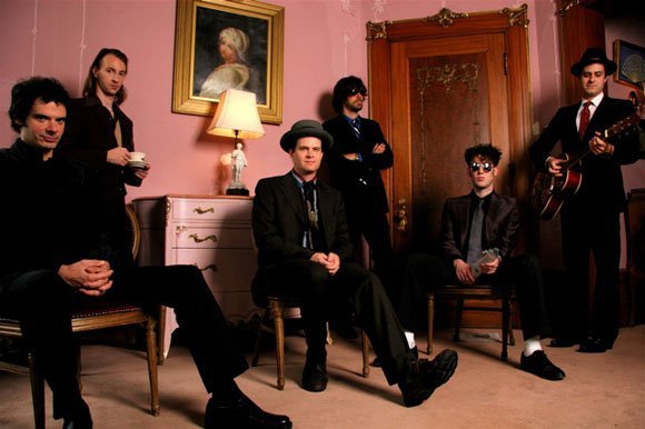 Electric Six размывают границы музыкальных стилей. - Изображение 1 Electric Six размывают границы музыкальных стилей. - Изображение 1