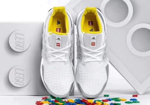 Adidas представил кроссовки в коллаборации с LEGO