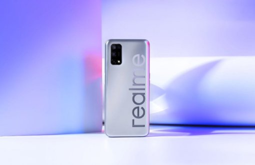 Анонс Realme V5 — бюджетный смартфон с 5G, экраном 90 Гц и батареей 5000 мАч