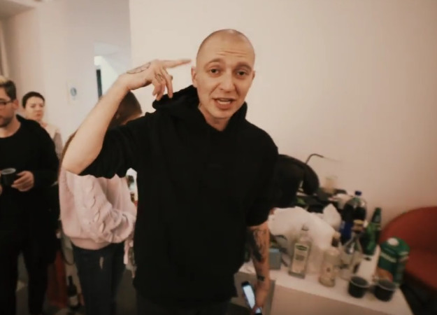 Oxxxymiron и первая часть дневников IMPERIVM TOUR. Что было за кулисами в Питере?